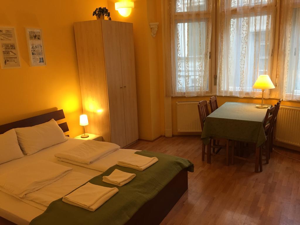 Club Apartments & Rooms 布达佩斯 客房 照片