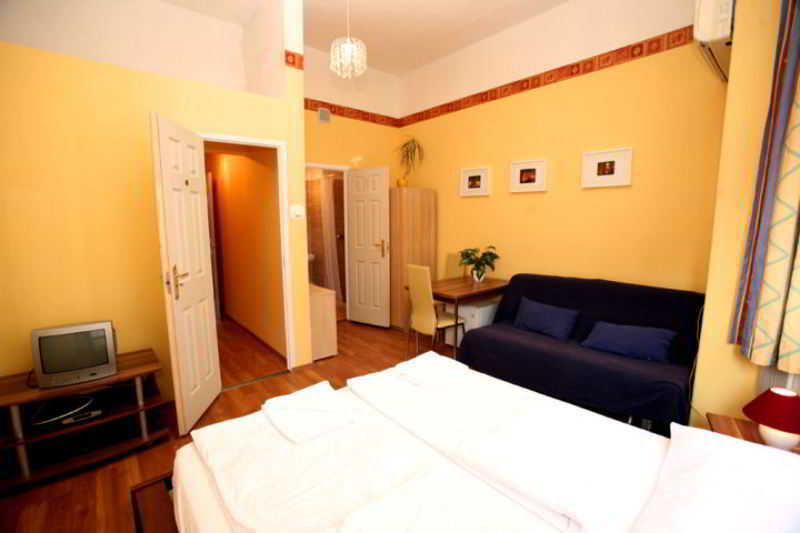 Club Apartments & Rooms 布达佩斯 外观 照片